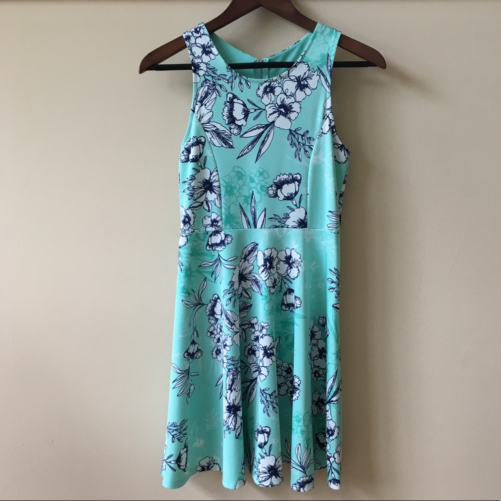 NWOT spring/summer floral dress